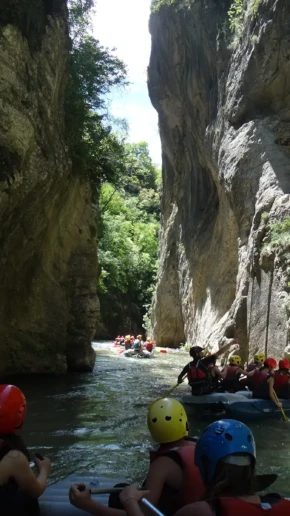 rafting tra le gole del fiume Corno